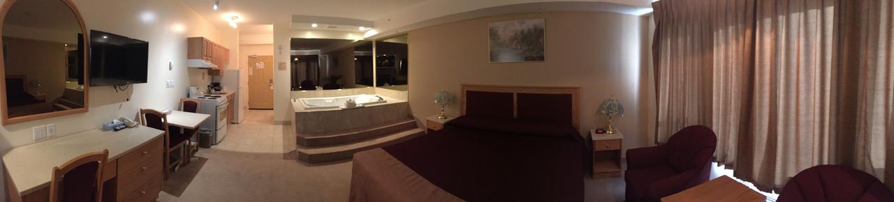 New Imperial Suites Уайткорт Экстерьер фото